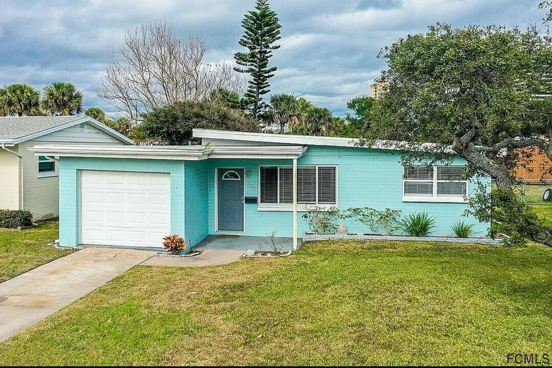 351 Euclid Ave in Daytona Beach, FL - Building Photo