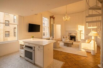 3 E 9th St, Unit SI ID1473050P in New York, NY - Building Photo - Building Photo