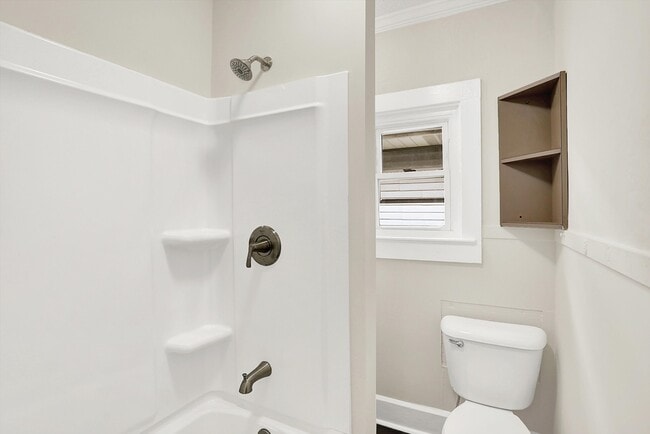 626 N Riley Ave in Indianapolis, IN - Building Photo - Building Photo