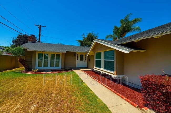 11391 Davenport Rd in Los Alamitos, CA - Building Photo - Building Photo