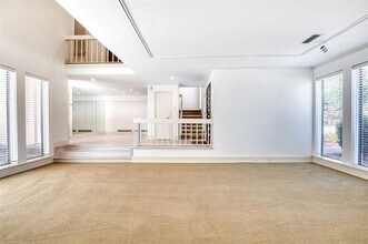 16339 Lauder Ln in Dallas, TX - Building Photo - Building Photo