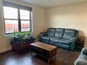 52-25 39th Rd in Queens, NY - Building Photo - Building Photo