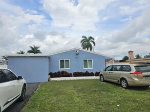 16951 SW 303rd St in Homestead, FL - Building Photo - Building Photo