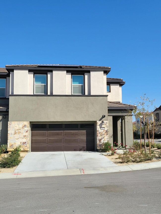 76273 Cornell Wy in Palm Desert, CA - Foto de edificio - Building Photo