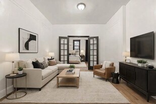 518 E 83rd St, Unit 2C in New York, NY - Building Photo