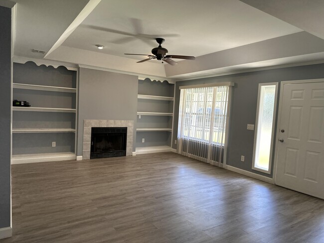 114 Wright Cir in Niceville, FL - Building Photo - Building Photo
