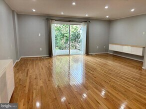 784 Princeton Pl in Rockville, MD - Building Photo - Building Photo