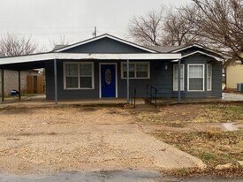 2807 Auburn St in Lubbock, TX - Building Photo