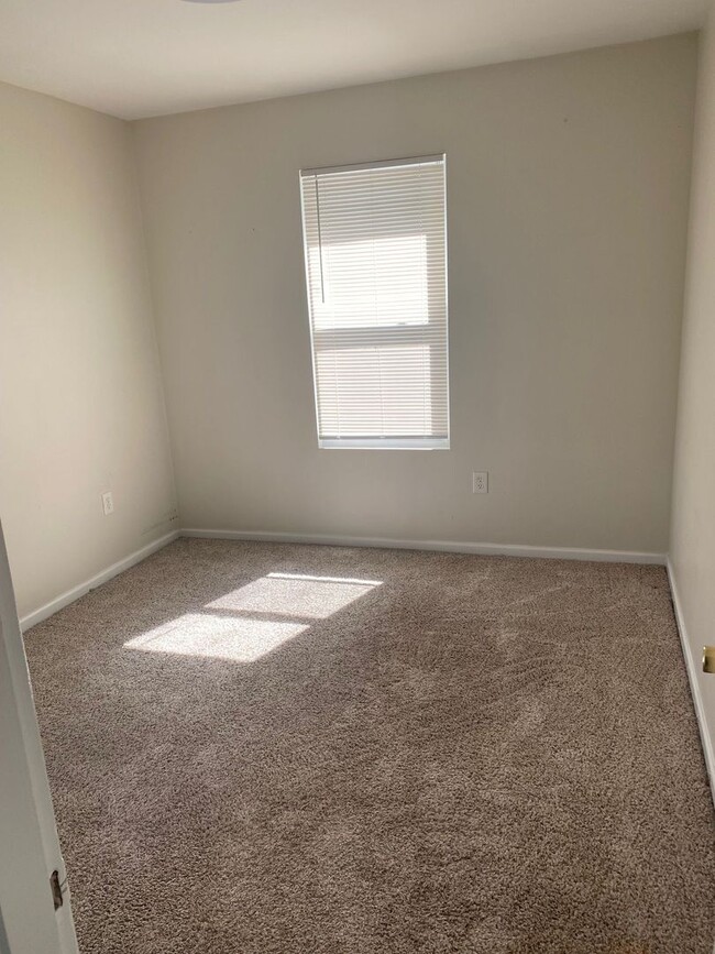 property at 2416 Saranac Ave