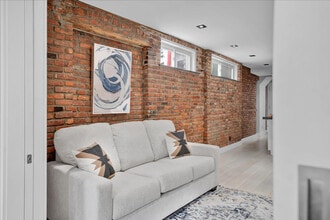 120 Mulberry St in New York, NY - Building Photo - Building Photo