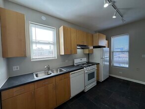 3946 N Cicero Ave in Chicago, IL - Building Photo - Building Photo