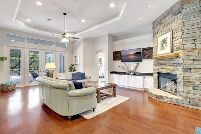 71 3rd St in Bonita Springs, FL - Building Photo - Building Photo