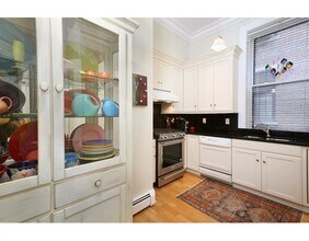 1A Joy St, Unit 2 in Boston, MA - Building Photo - Building Photo