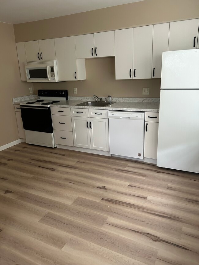 2 Dion St, Unit 2 Dion’s st