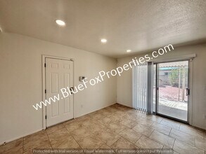 2002 E Virginia St in Tucson, AZ - Building Photo - Building Photo