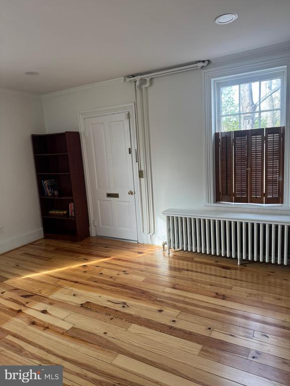 property at 10 Wirt St NW