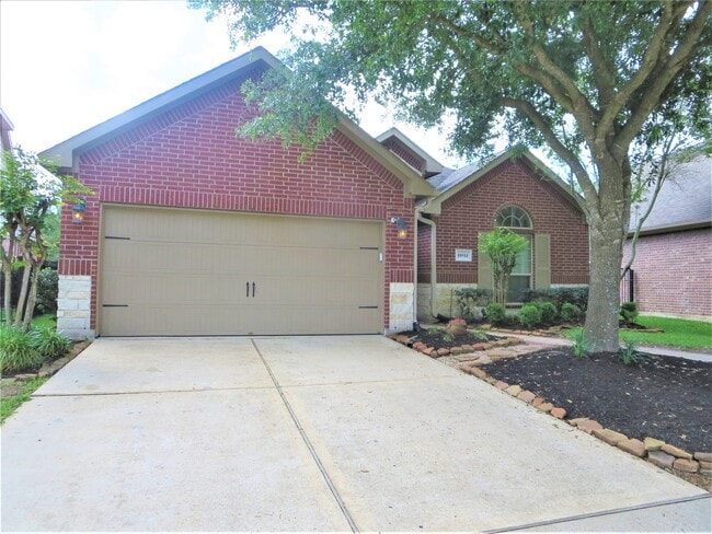 property at 18911 Cove Mill Ln