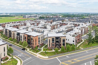 Metro Walk at Moorefield Station in Ashburn, VA - Building Photo - Building Photo