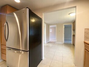 17244 SE Wax Rd in Covington, WA - Building Photo - Building Photo