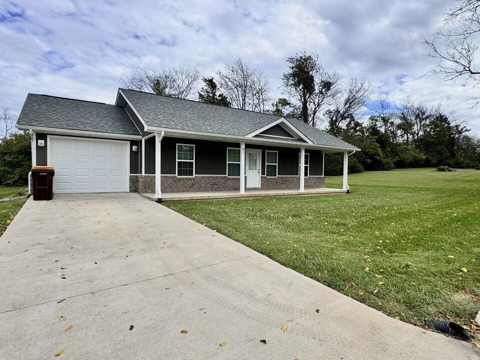 97 Timothy Dr in Somerset, KY - Foto de edificio