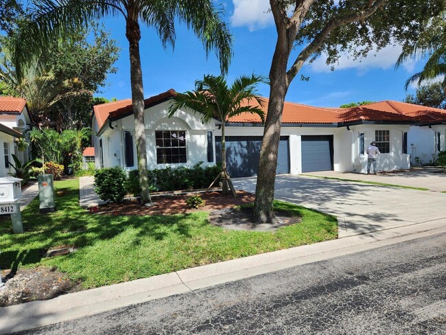 18412 Vía Di Regina in Boca Raton, FL - Building Photo - Building Photo