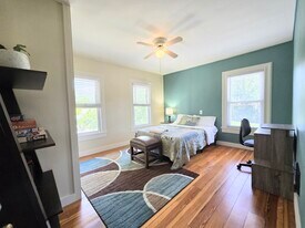 4243 Old Clyde Rd in Clyde, NC - Building Photo