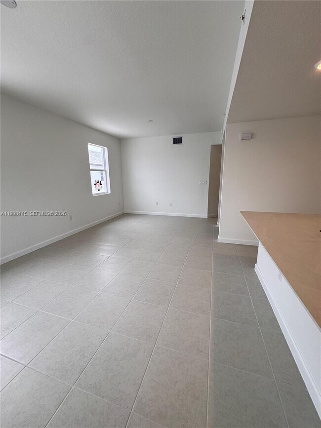 15671 SW 280th St in Homestead, FL - Building Photo - Building Photo