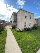 1721 N Glenoaks Blvd, Unit #2A in Burbank, CA - Building Photo