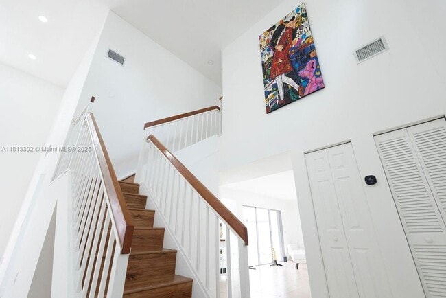 14392 SW 95th Terrace in Miami, FL - Building Photo - Building Photo