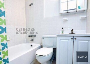 210-220 East 22nd Street in New York, NY - Building Photo - Building Photo