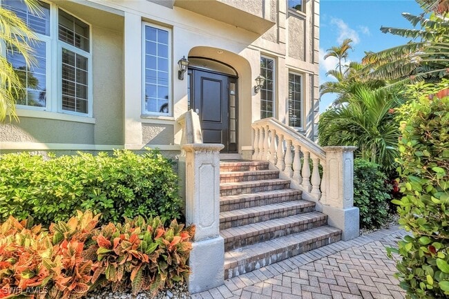 993 8th St S in Naples, FL - Building Photo - Building Photo