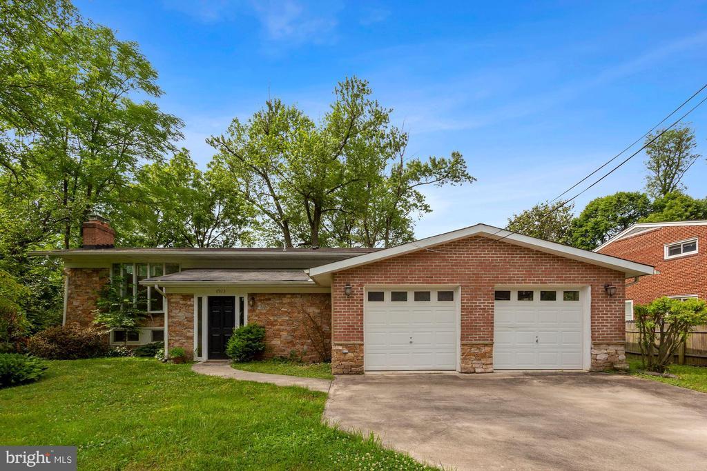 6923 Tyndale St in McLean, VA - Building Photo