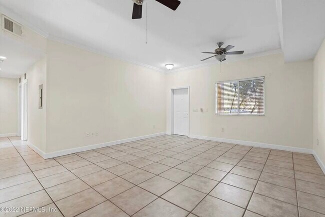 9745 Touchton Rd, Unit 3203 in Jacksonville, FL - Building Photo - Building Photo