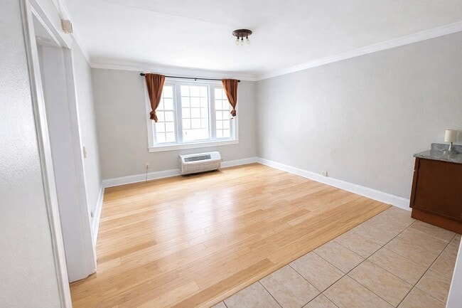 Oakland Apartments in Pittsburgh, PA - Building Photo - Building Photo