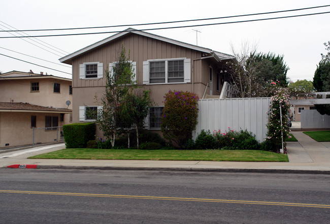 1649-1653 E Maple St in El Segundo, CA - Building Photo - Building Photo