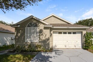 14943 Deer Meadow Dr in Lutz, FL - Building Photo