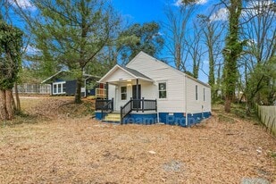 1903 Larkin St in Greensboro, NC - Building Photo