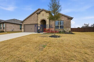 121 Goodnight Ct in Cleburne, TX - Building Photo - Building Photo