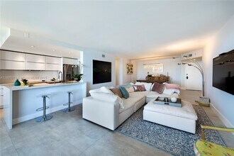 12000 N Bayshore Dr in North Miami, FL - Building Photo - Building Photo