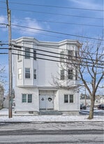 503 Wood St, Unit 2 in Bristol, RI - Building Photo