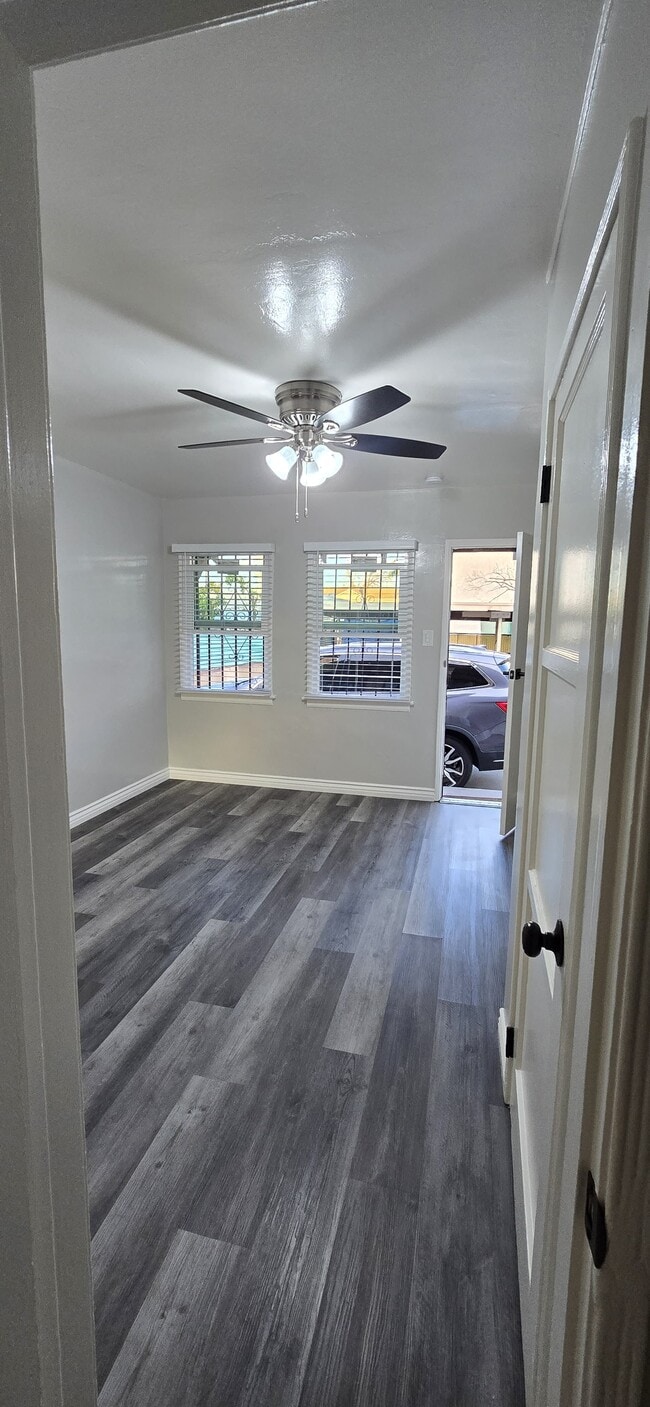 5727 Loveland St in Bell Gardens, CA - Building Photo - Building Photo