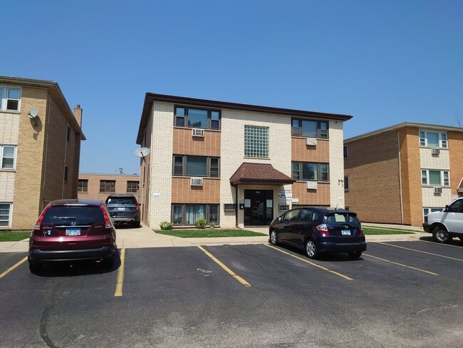 property at 5019 River Rd