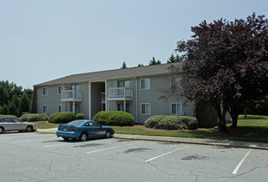 Roper Mountain Woods II Apartments