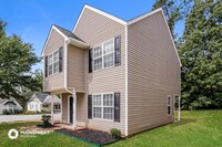 1736 Brown Owl Dr in Raleigh, NC - Foto de edificio - Building Photo