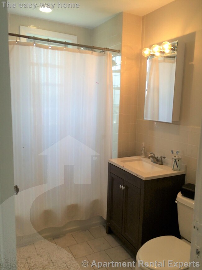 6 Westminster St in Somerville, MA - Foto de edificio - Building Photo