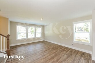 3725 Corvette St in Cumming, GA - Building Photo - Building Photo