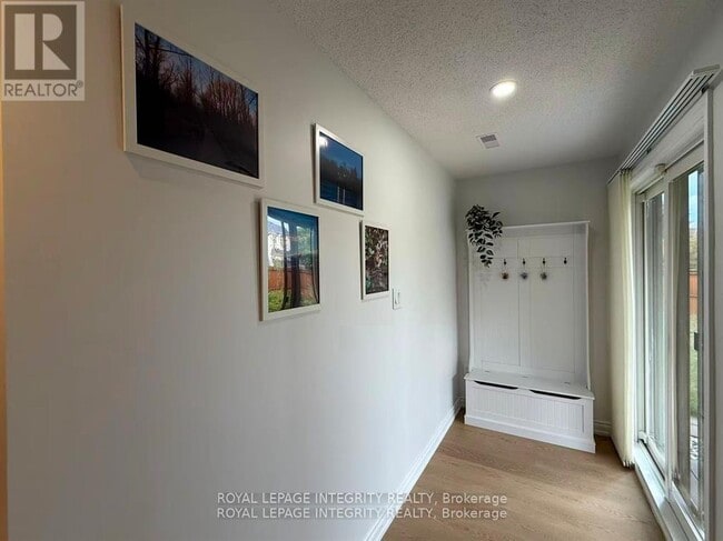 926 Fletcher Cir in Ottawa, ON - Building Photo - Building Photo