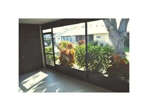 2616 Woodgate Ln in Sarasota, FL - Building Photo - Building Photo