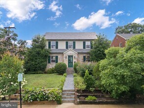 1500 Augustine Ave in Fredericksburg, VA - Building Photo - Building Photo