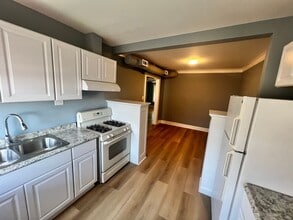 3023 W 58th St in Chicago, IL - Building Photo - Building Photo
